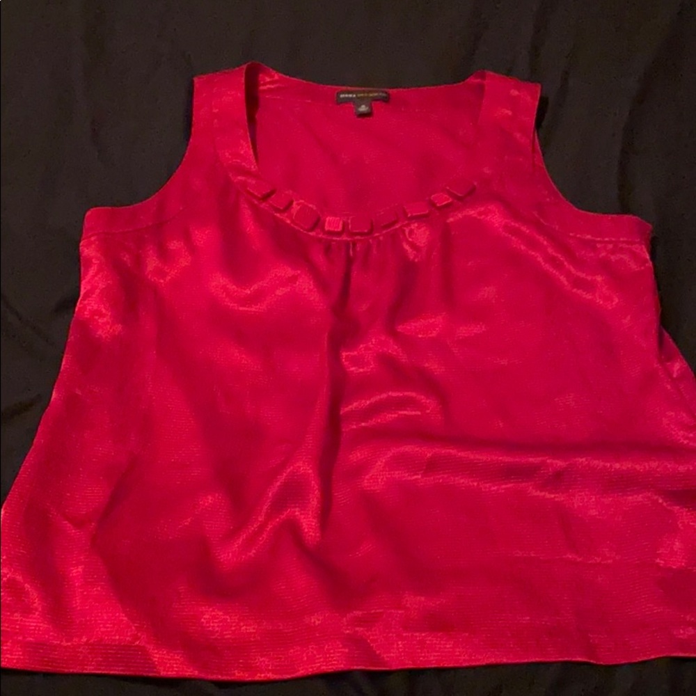 Sleeveless tunic